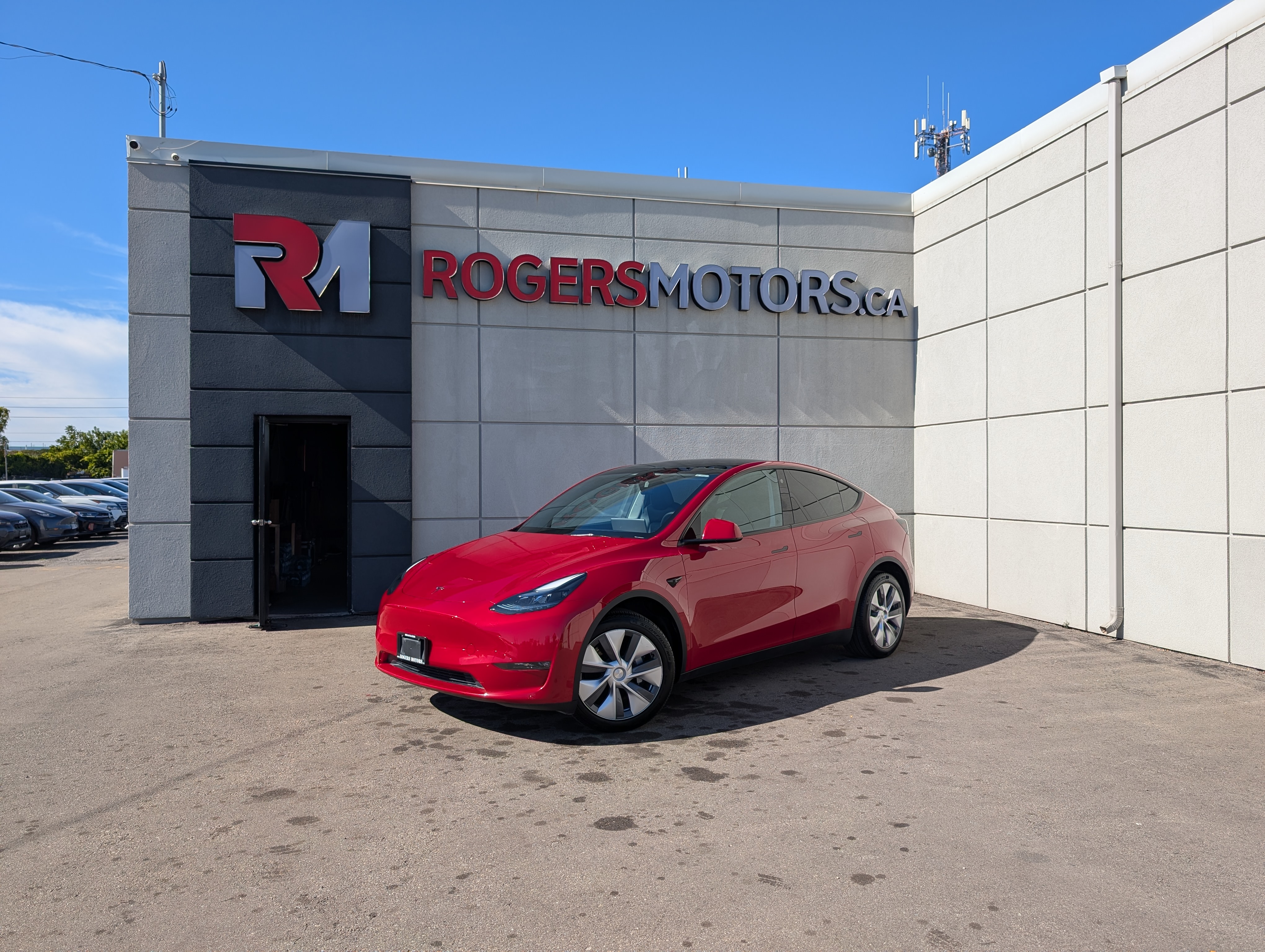 2023 Tesla Model Y LONG RANGE AWD - DUAL MOTOR