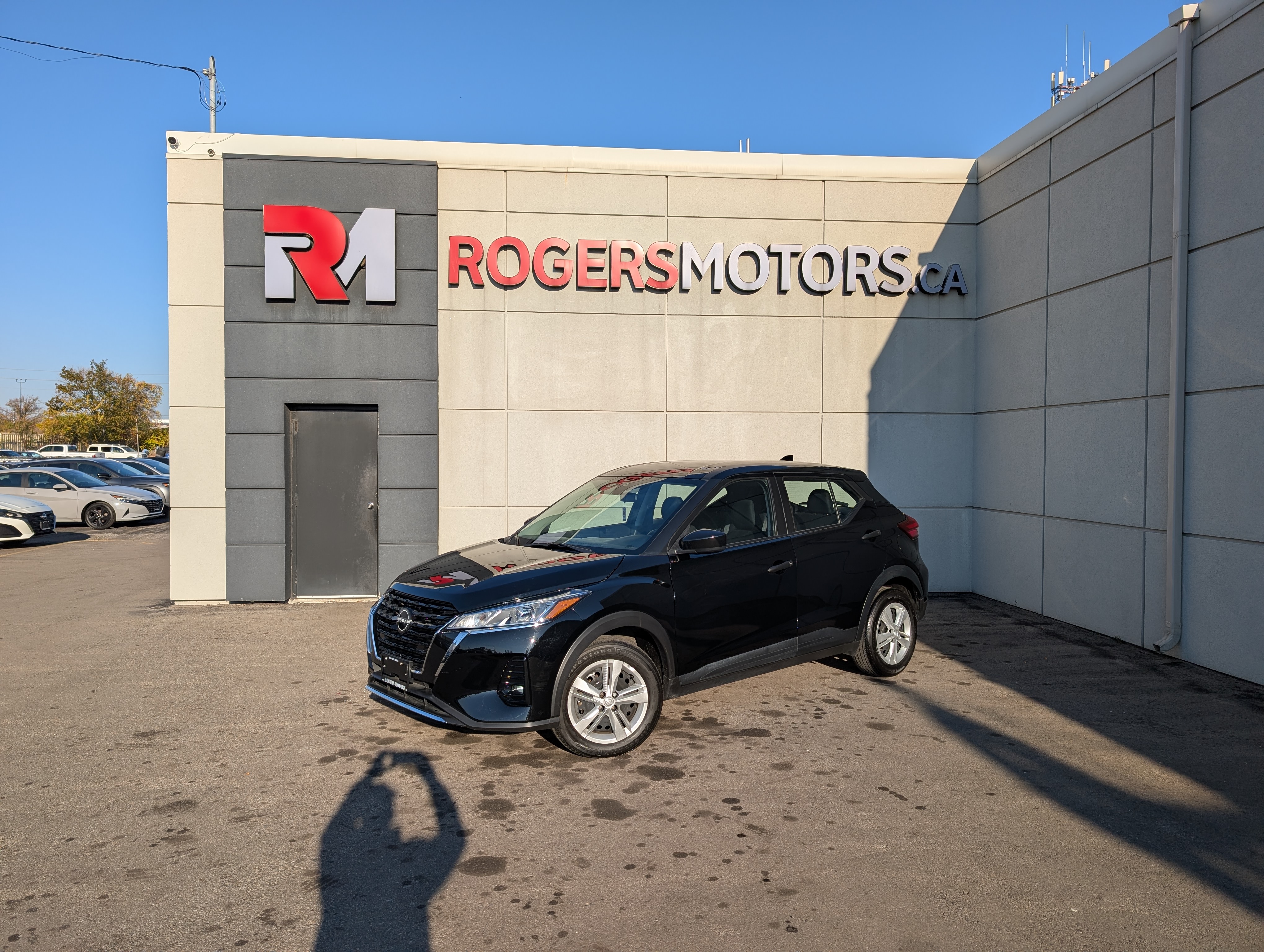 2024 Nissan Kicks S - CARPLAY - REV CAM - TECH FEATS