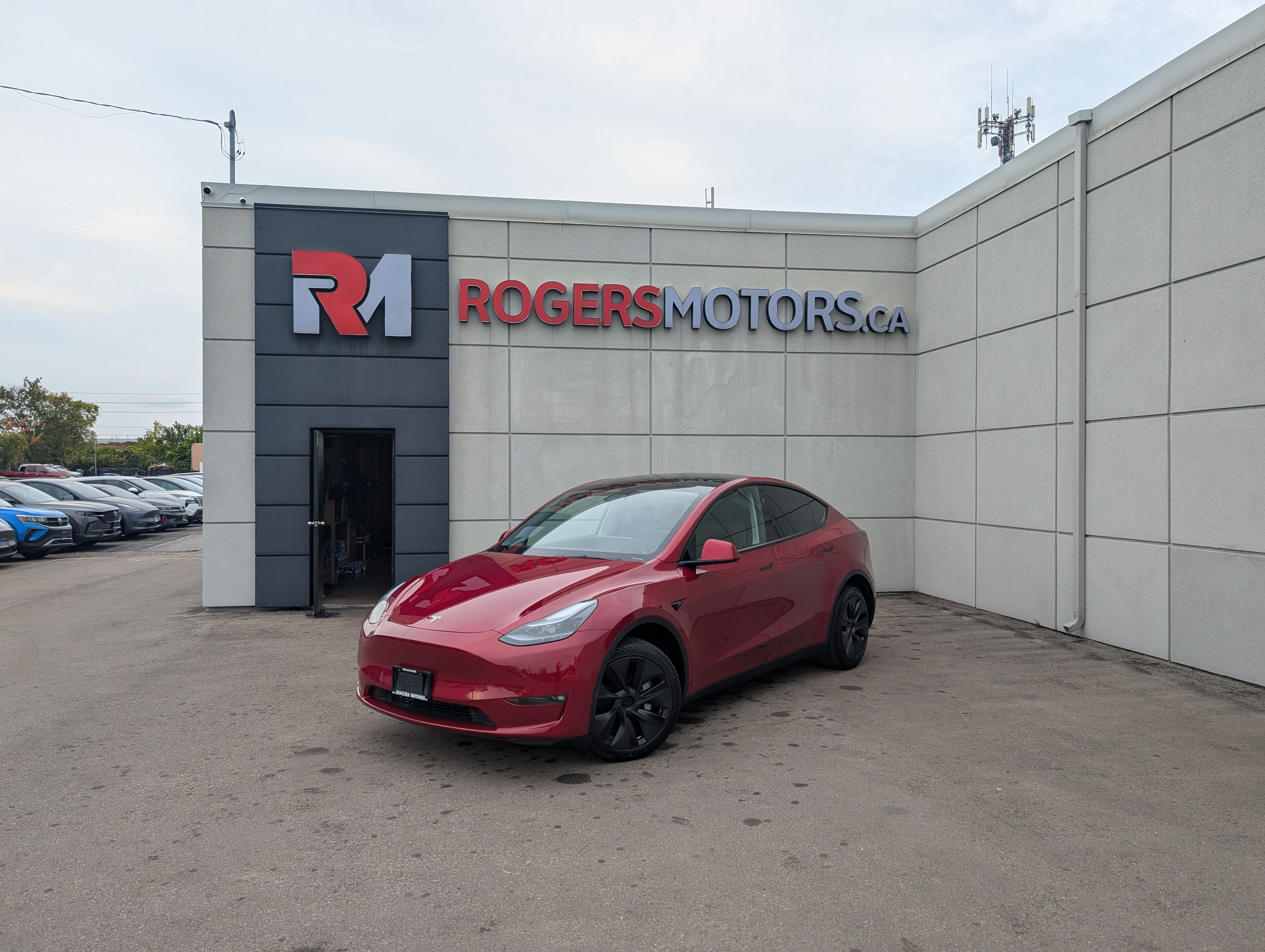 2025 Tesla Model Y LONG RANGE AWD - COMPUTER 4 - DUAL MOTOR