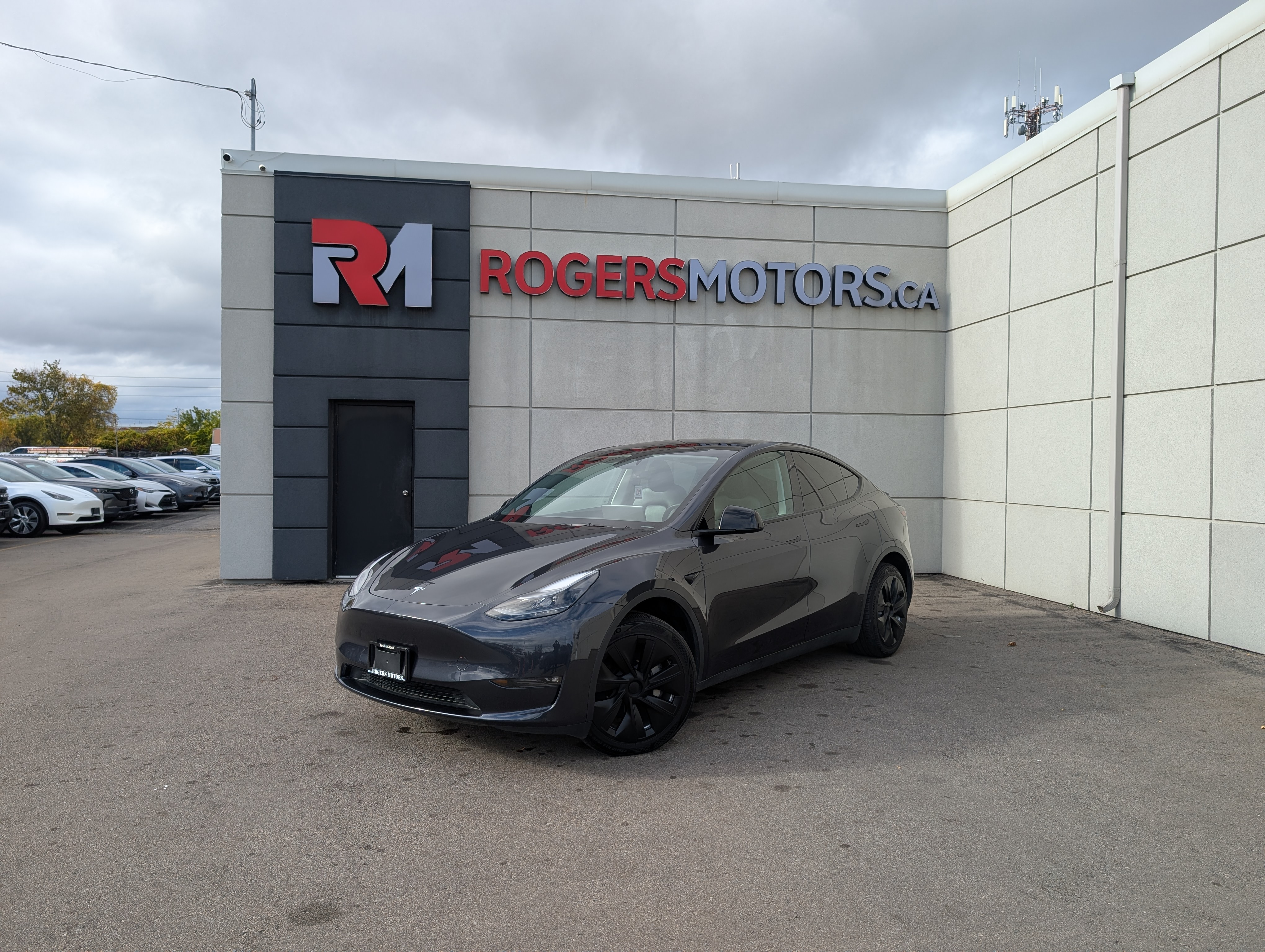 2024 Tesla Model Y LONG RANGE AWD - COMPUTER 4 - DUAL MOTOR