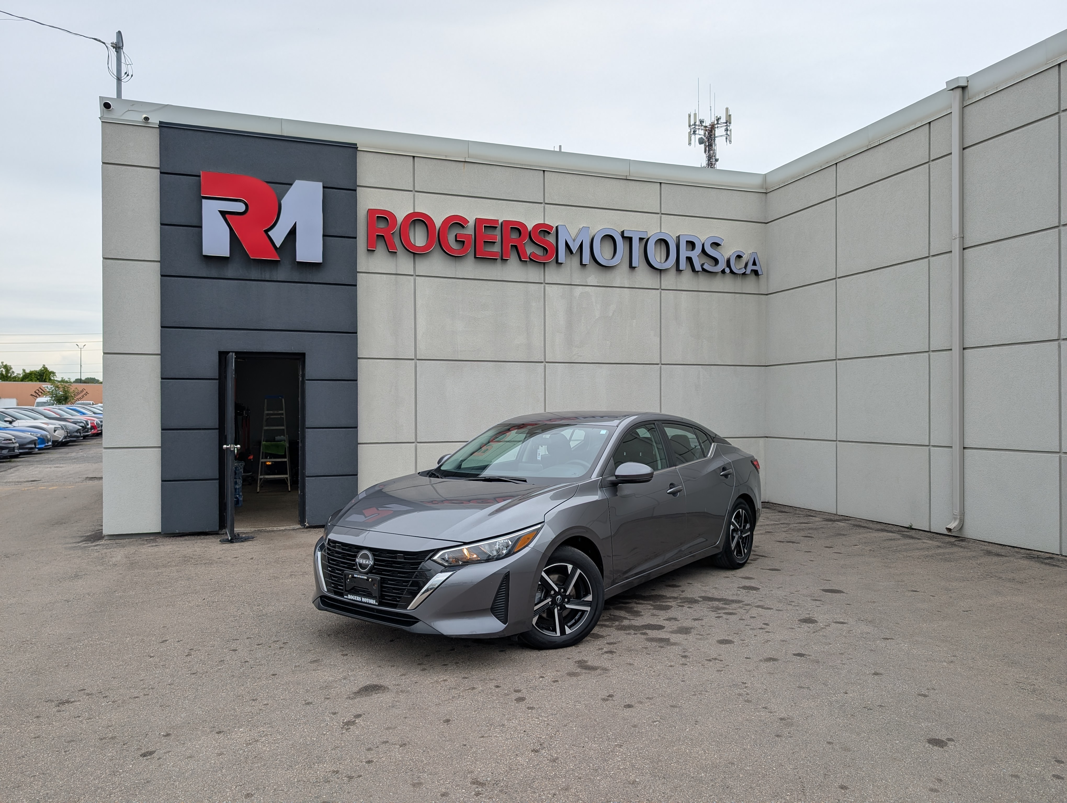 2024 Nissan Sentra SV - CARPLAY - HTD SEATS - REV CAM - TECH FEATS